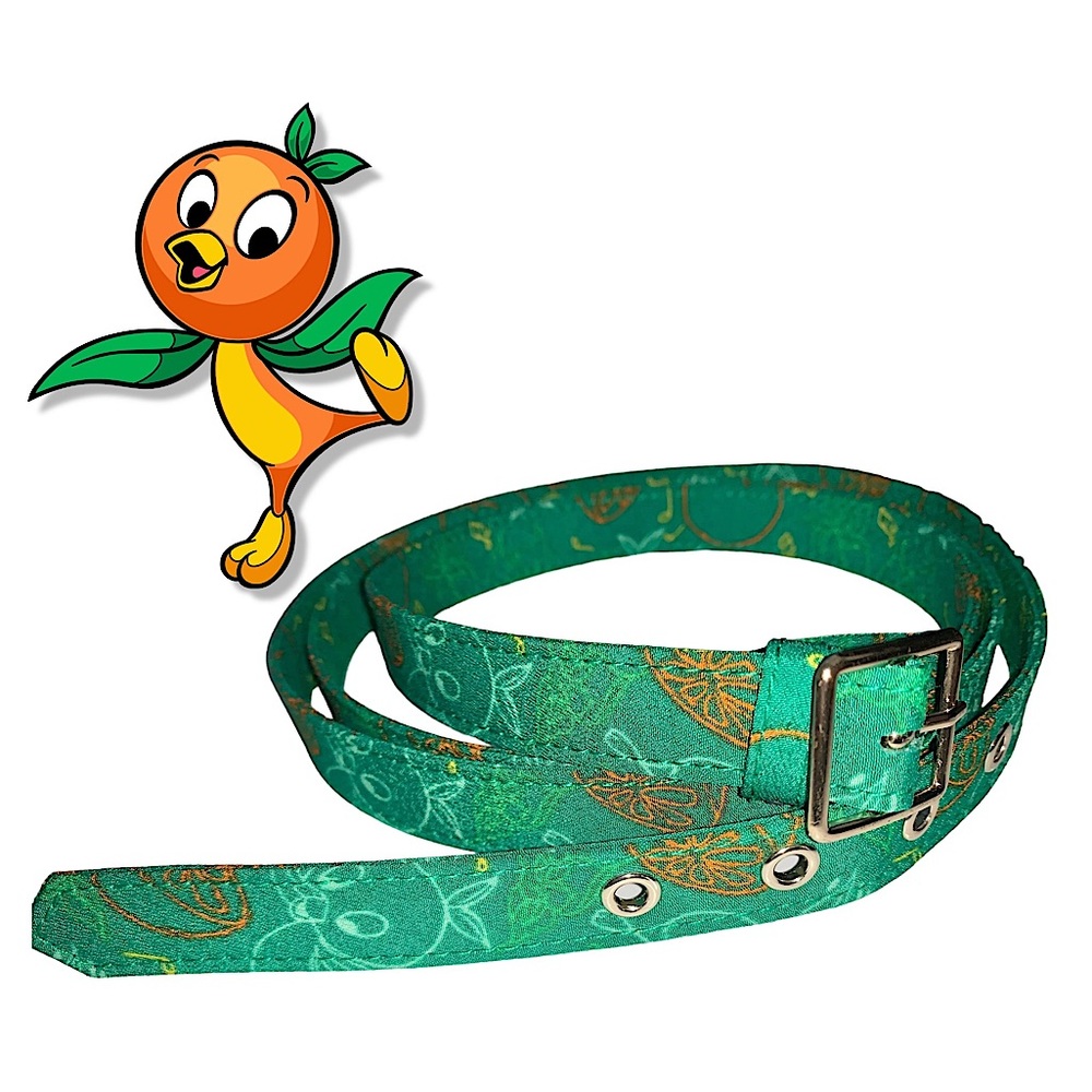 DISNEYS ORANGE BIRD PRINT GREEN BELT